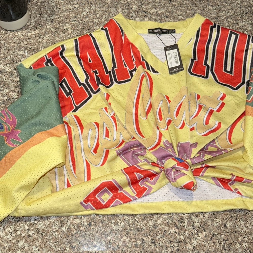 Mitchell & Ness Yellow West Coast Champions Jersey - Picture 3 of 5